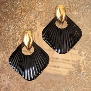 Vintage Black + Gold Toned Ribbed Drop Earrings
